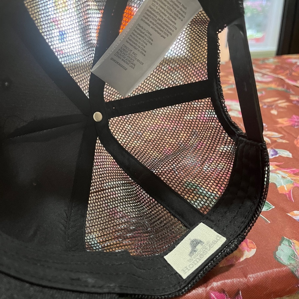 Trucker Hat with distressed patch - Picture 2 of 3